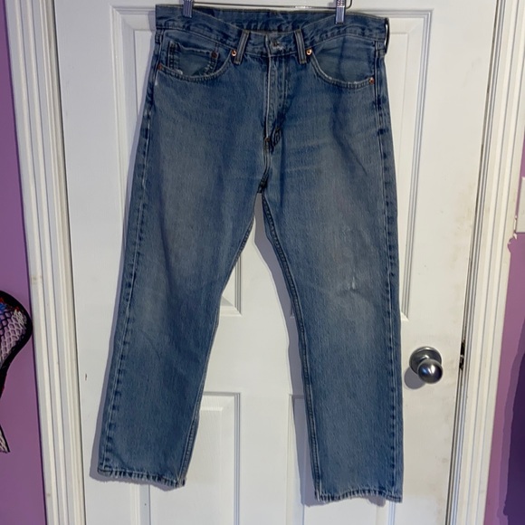 Baggy Levi Mid-rise Jeans - Picture 3 of 5